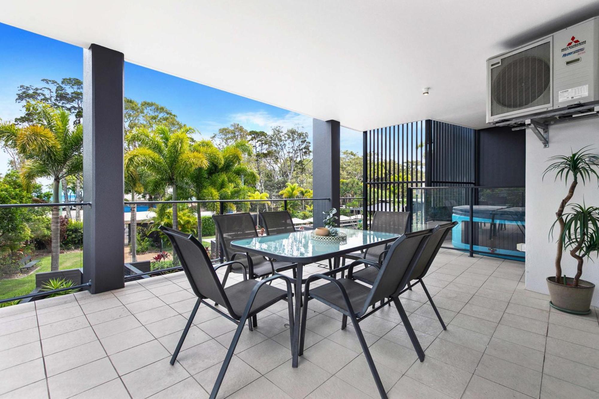 The Bay Apartments Hervey Bay Exterior foto